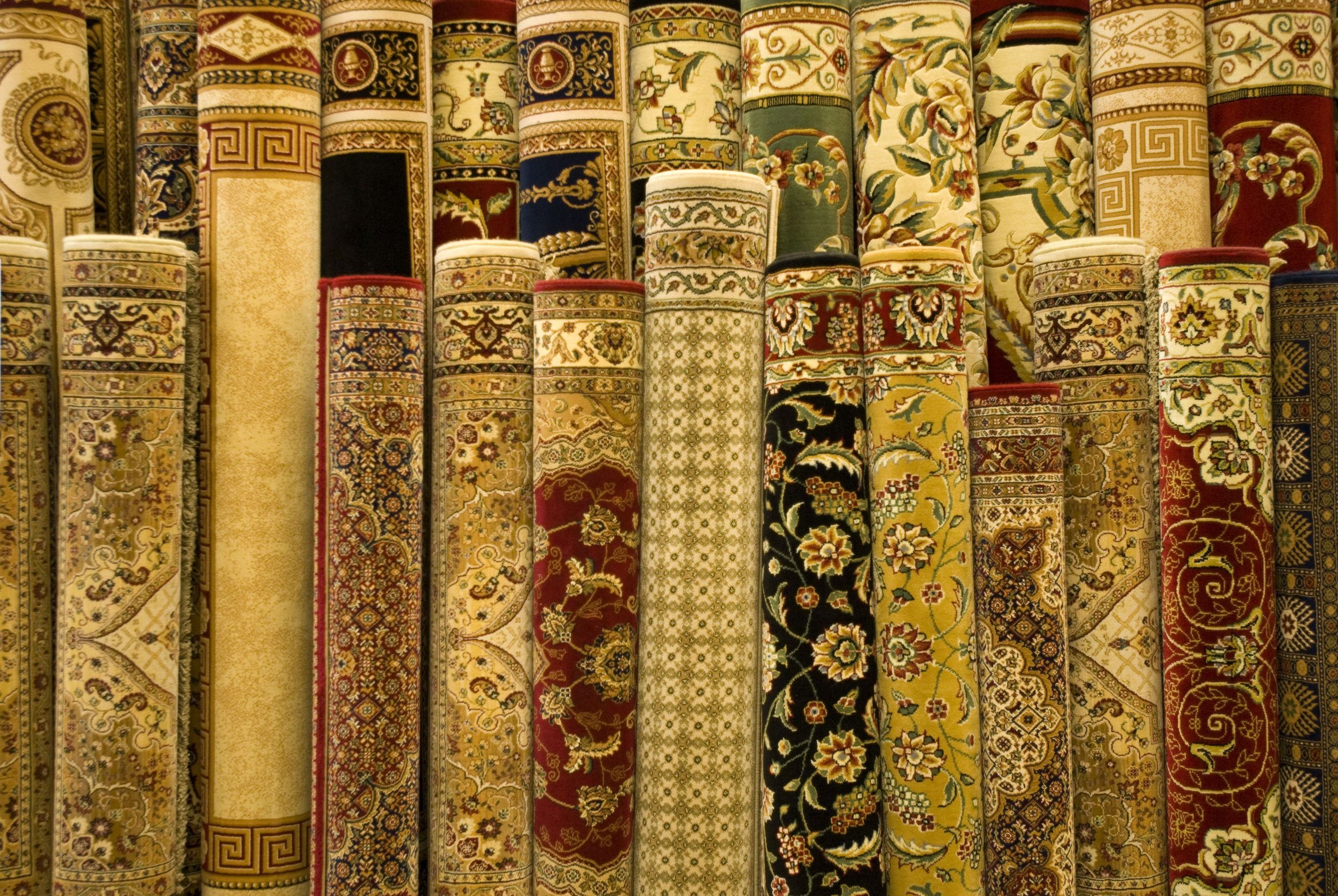 3275640_l-Persian carpets on display in Malaysia