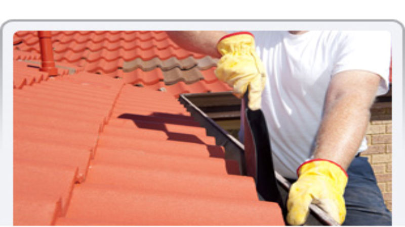 Signs That It’s Time to Seek Residential Roofing Services