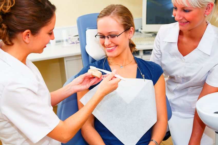 Important Factors in Choosing a Cosmetic Dentist