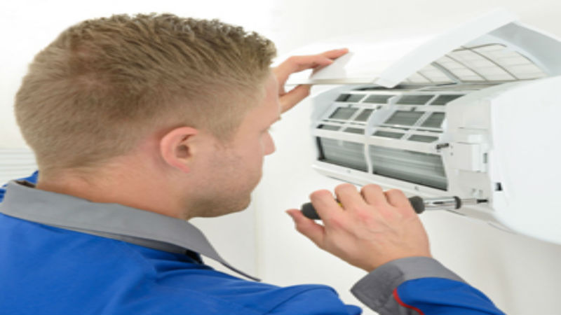 Important Signs You Need to Repair Your Air Conditioning in Palm Spring, CA
