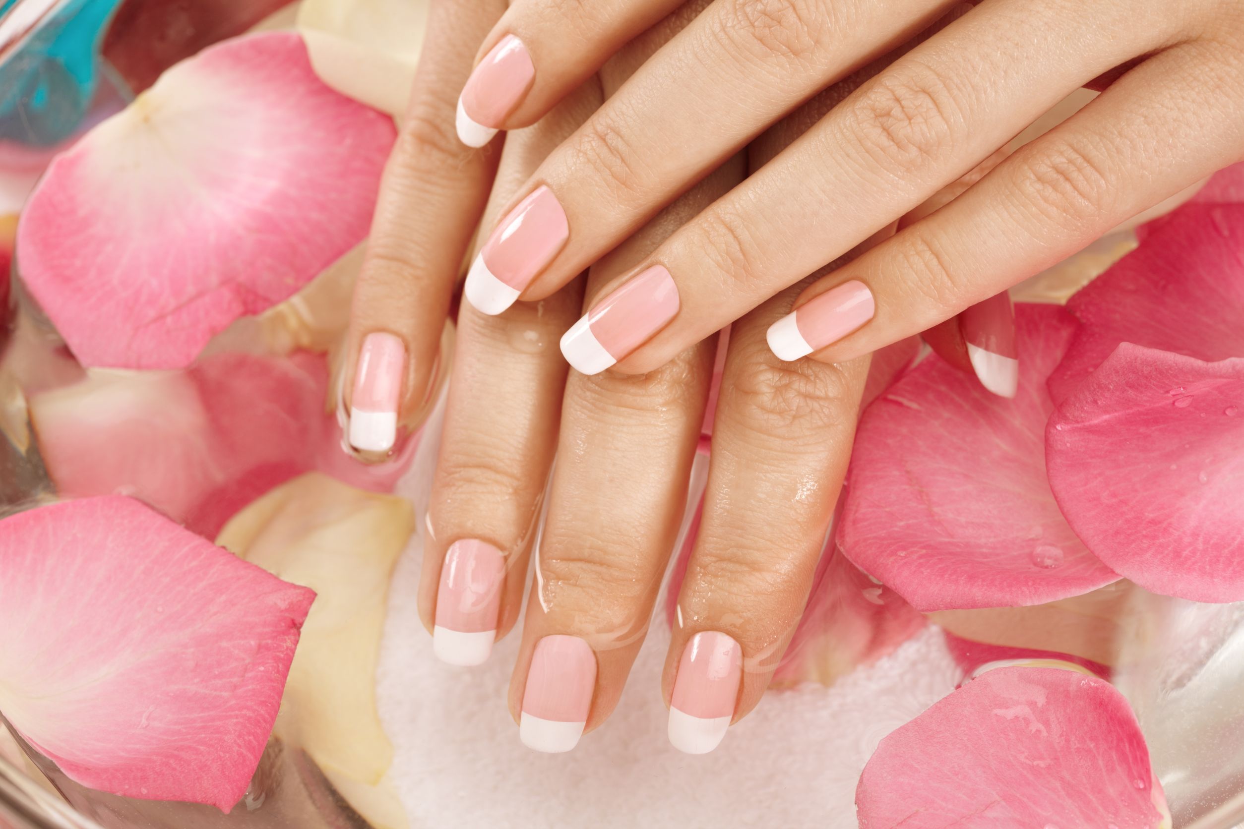 Discover The Best Manicuring Courses