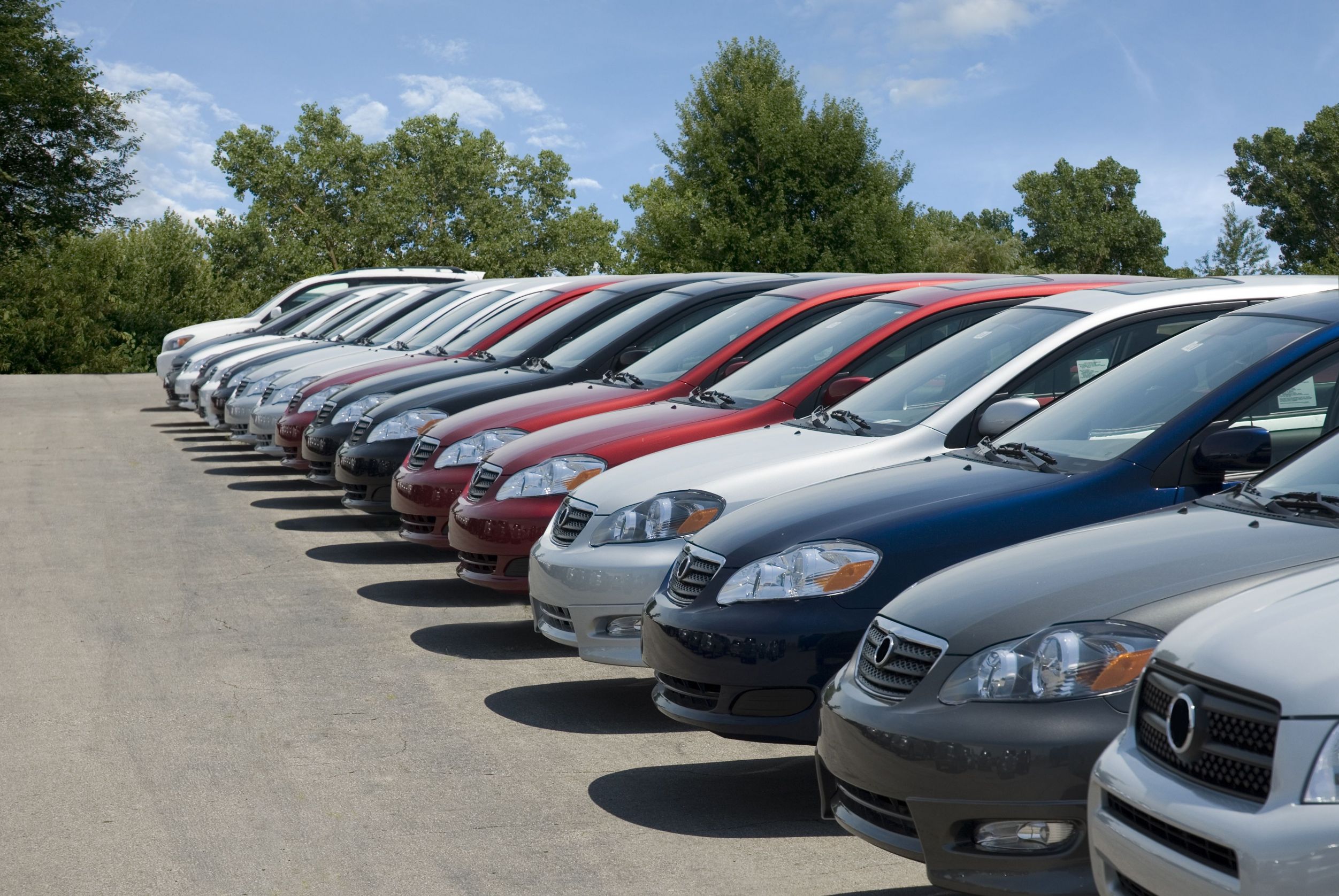 Buying Used Vehicles – Car Dealership Vs. Individuals