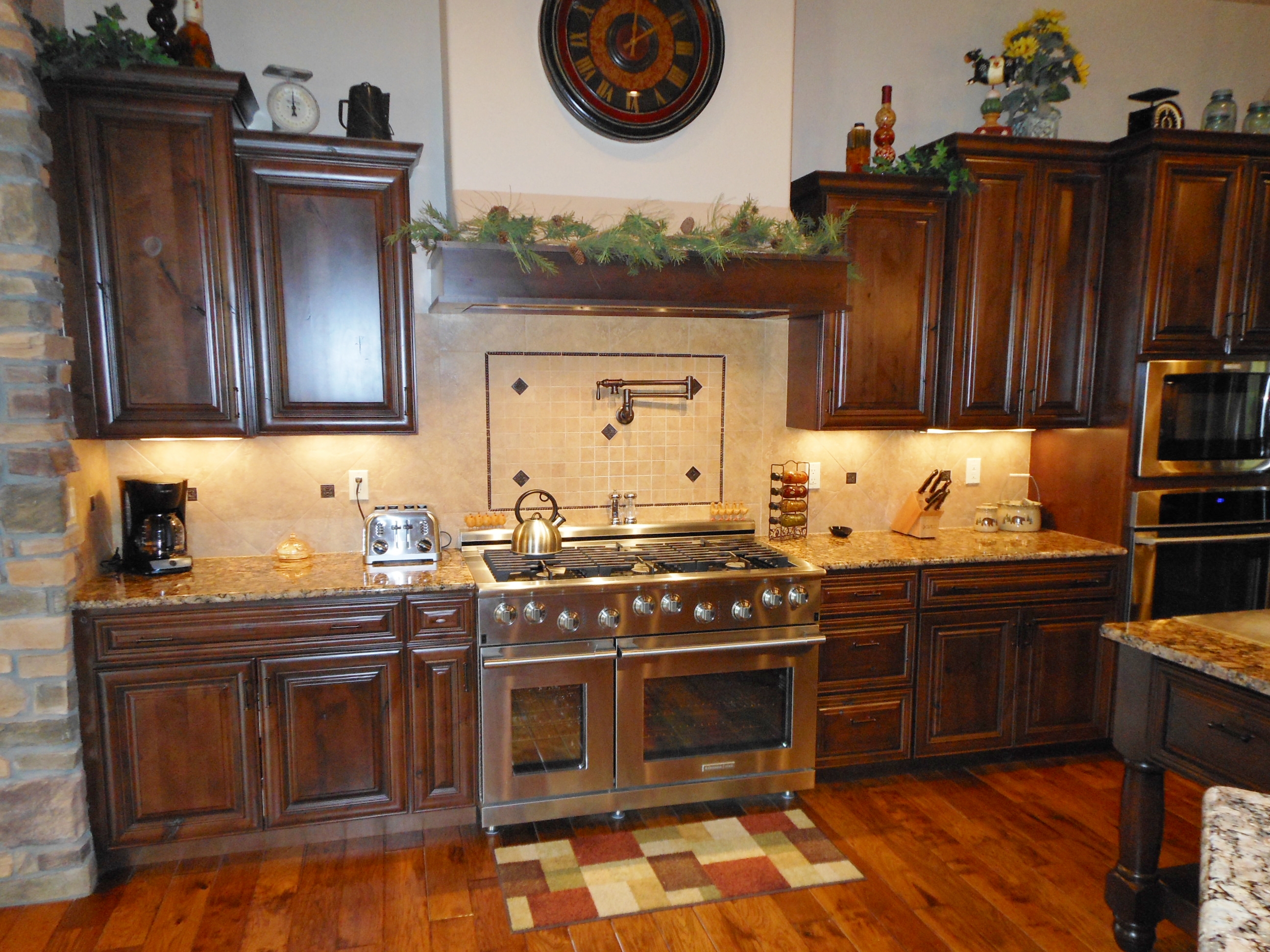 Transitional Kitchen Designs in Long Island, NY Depict the Best of Classic and Contemporary Styles