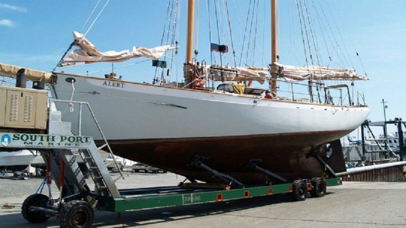 Where Can You Find Hydraulic Boat Transport Trailers for Sale?