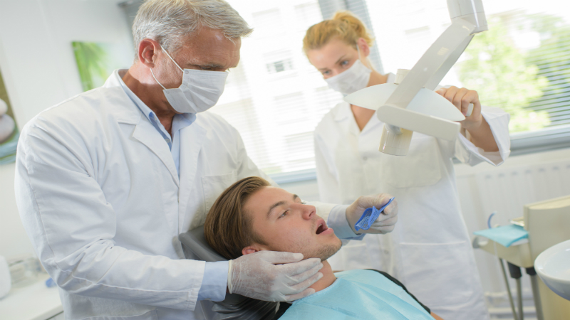 Relieve Your Toothache Fast at an Emergency Dentist in Lakeview Chicago