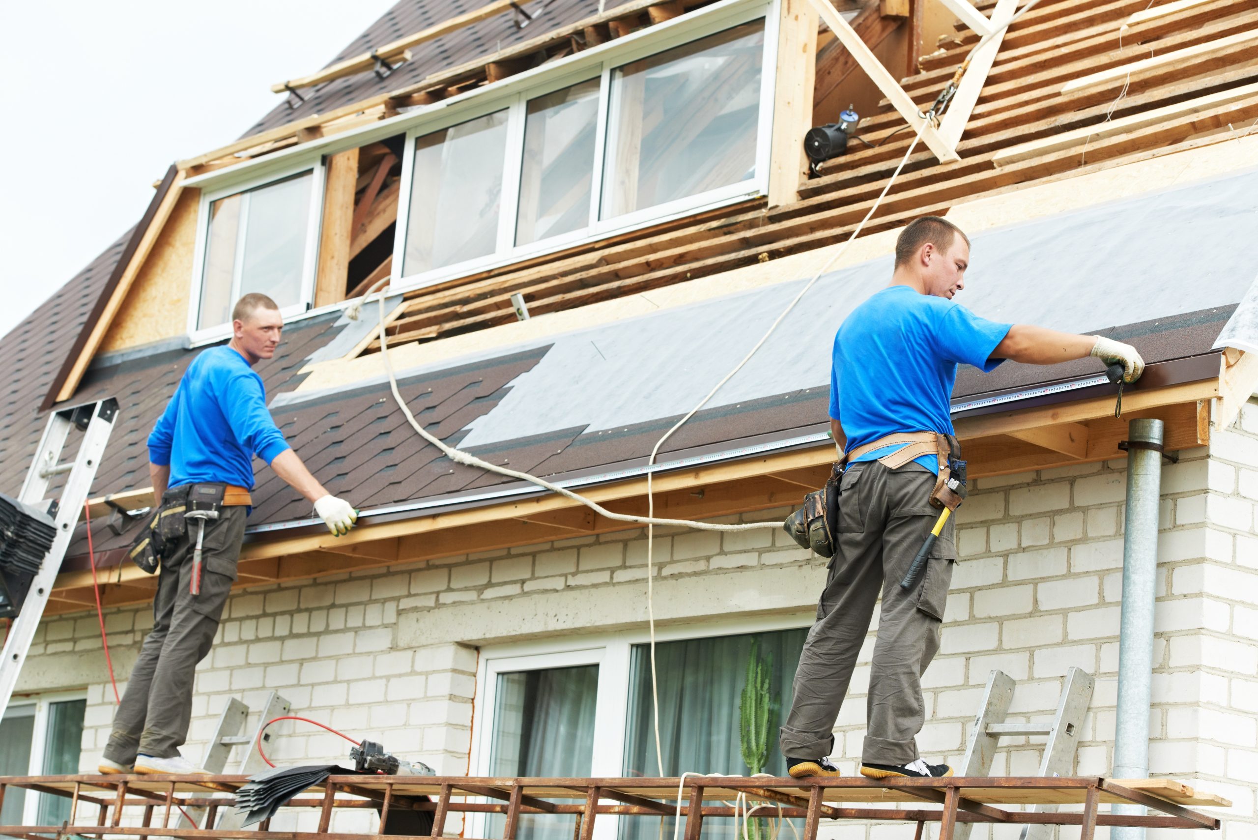 Achieve a Stunning Exterior and Secure Protection with Gutter System Installation in Syracuse, NY