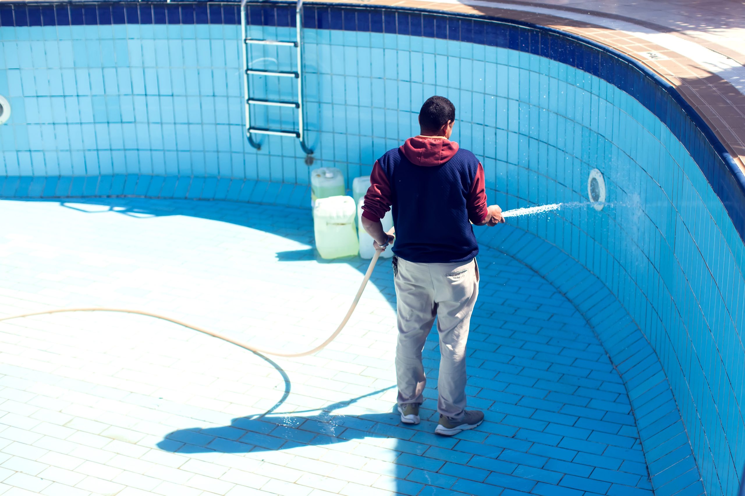 Common Mistakes Pool Contractors Decatur Al Help You Avoid During Pool Installation