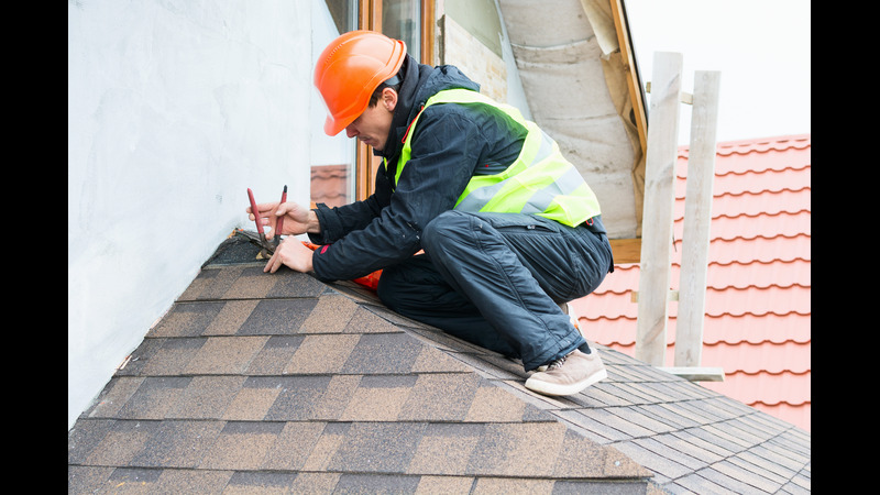 Expert Emergency Roof Repair Services Near Pewaukee, WI, at Your Doorstep
