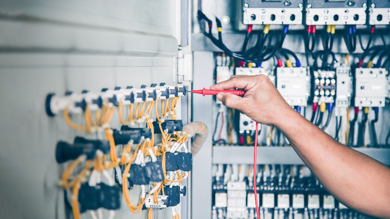 Protect Your Electronics from Outages with an Uninterrupted Power Supply Unit at Home