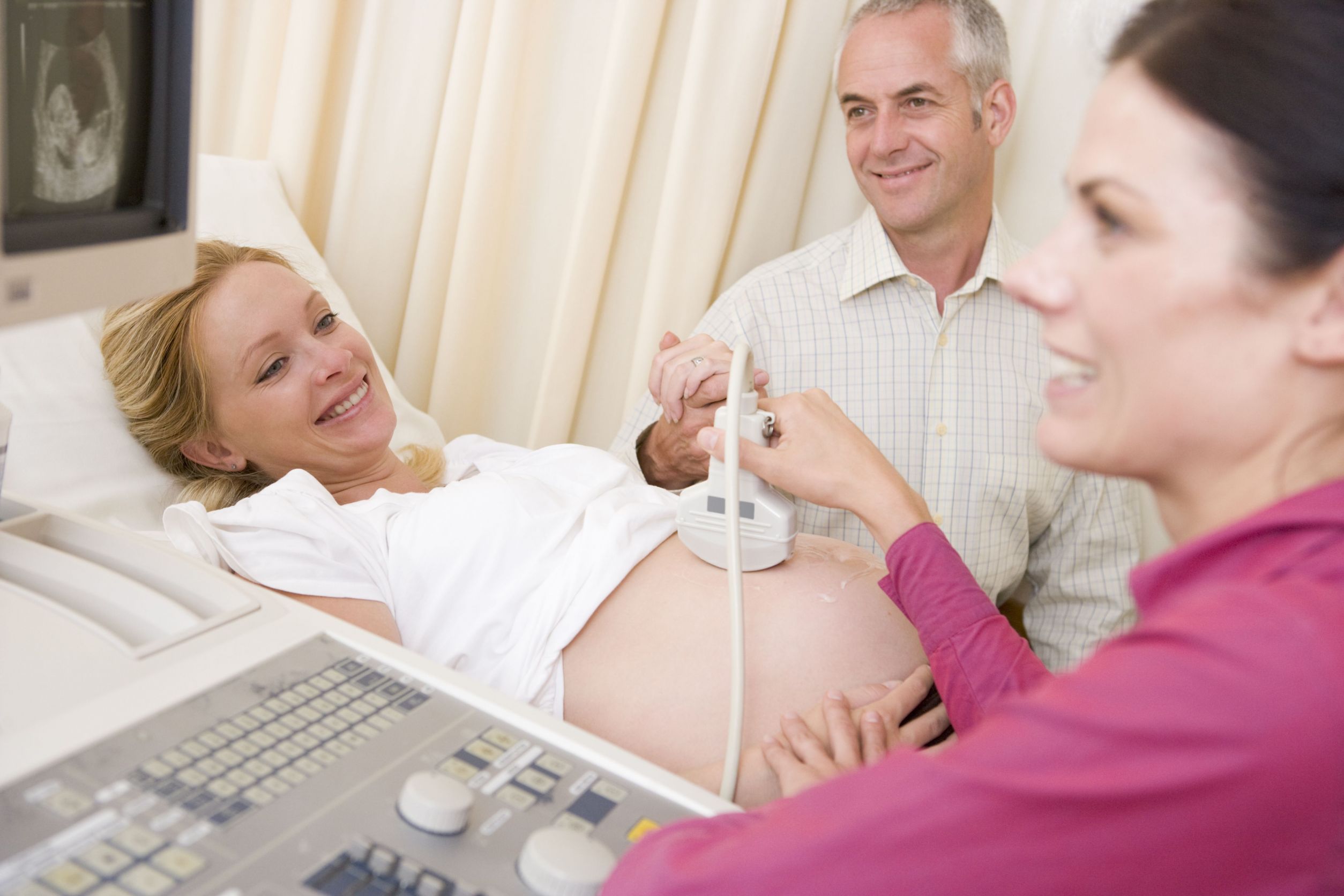 Enhance Your Skills with Flexible Programs from an Ultrasound Tech School Near Me