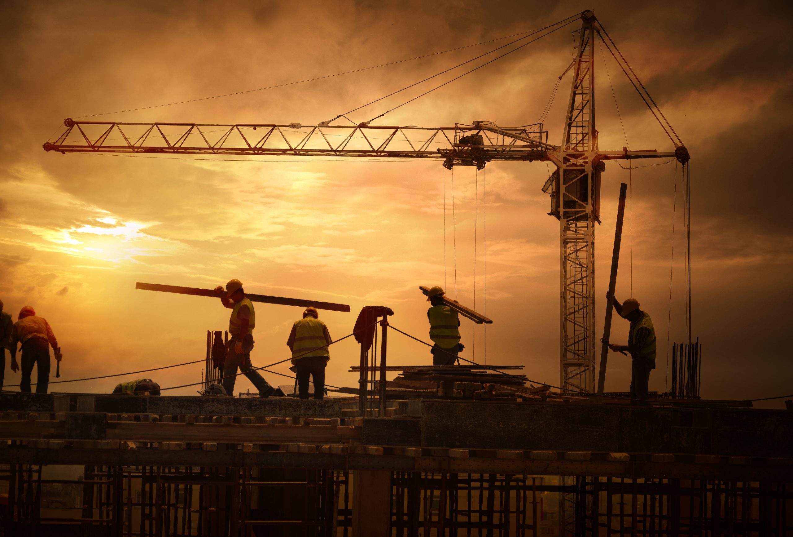 Why Contractors Prefer Crane Rental Services in Naperville, IL for Reliable Heavy Lifting Solutions