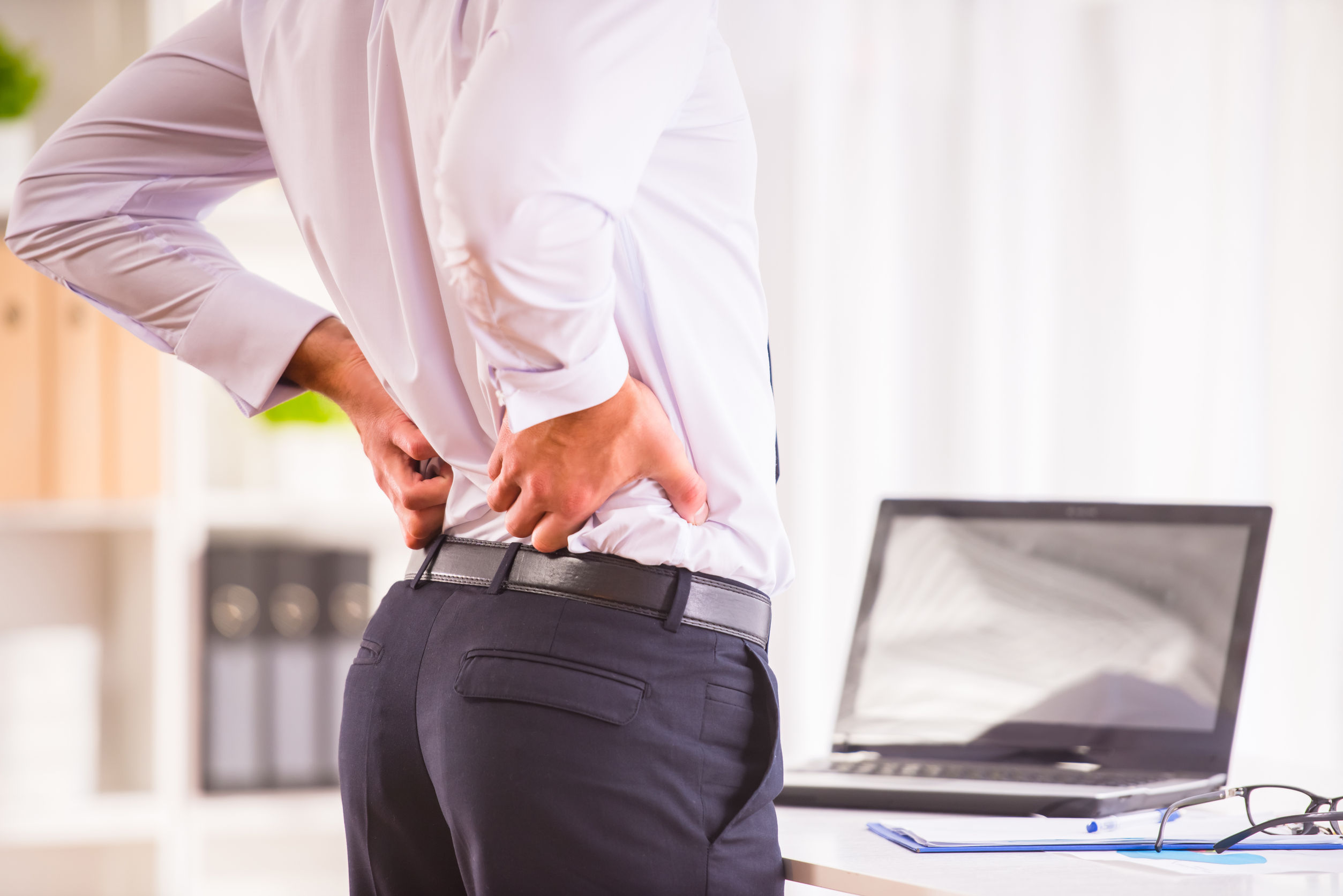 Managing everyday activities while living with a pinched nerve in Little Rock, AR