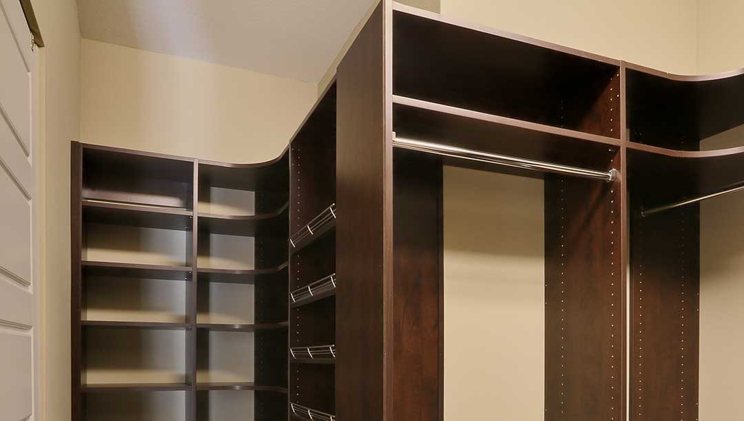 Transform Your Space with Closet Shelving Installers Las Vegas Homeowners Trust