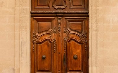 How Custom Wood Doors Enhance Home Value and Curb Appeal