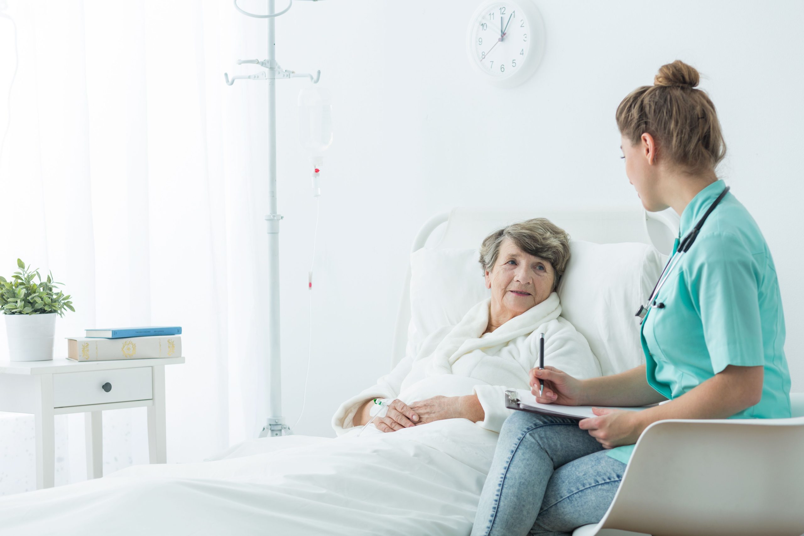 Enhance Daily Living with Assistance in Home Care in Minneapolis, MN for Your Loved Ones